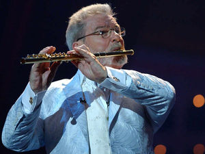Supporting image for story: Flautist Sir James Galway to play concert in Shropshire