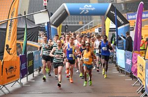 WOLVERHAMPTON COPYRIGHT NATIONAL WORLD  TIM THURSFIELD -23/03/25Wolverhampton 10K run, from Molineux Stadium.