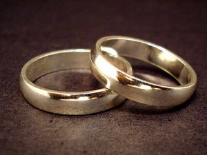 Supporting image for story: Sham marriage racket exposed during raid