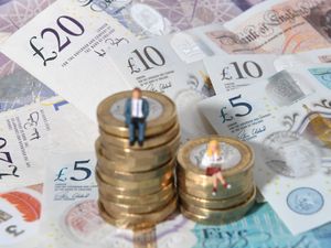 Supporting image for story: 78% of students say money worries are causing significant stress, survey finds