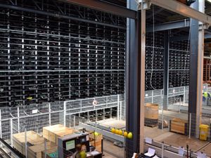 Supporting image for story: Metals firm in good shape at 90