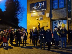 Supporting image for story: Hundreds turn out for candlelit vigil for Ukraine in Oswestry