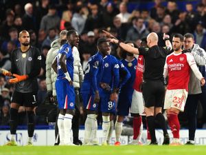Supporting image for story: Monday’s briefing: 10-man Chelsea hold Arsenal after Man Utd triumph at Palace