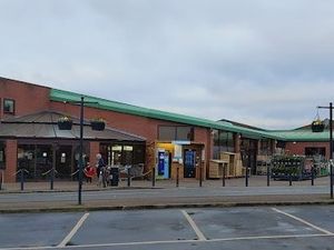 Supporting image for story: Independent shops in Shropshire confident of keeping shelves stocked amid salad shortages