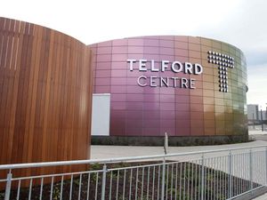Supporting image for story: Man who exposed himself to Telford fashion store assistants had 200 schoolgirl photos on phone