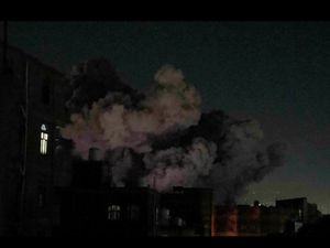 Supporting image for story: Suspected US strikes pummel Houthi-controlled areas of Yemen