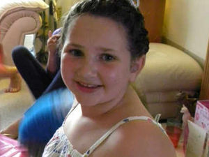 Supporting image for story: Shropshire cancer battler off to swim with dolphins