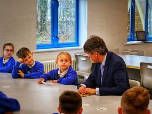 Supporting image for story: Gavin Williamson pays visit to Staffordshire school