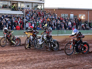 Supporting image for story: A first for Wolves in Elite League opener