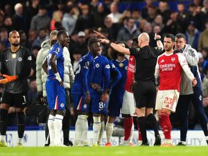Supporting image for story: Ten-man Chelsea battle for a point against leaders Arsenal in fiery derby