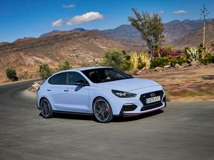 Supporting image for story: First Drive: Hyundai’s i30 Fastback N is a real hot hatch alternative