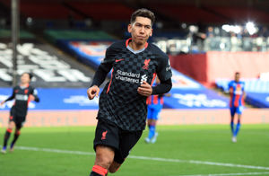 Liverpool's Roberto Firmino celebrates