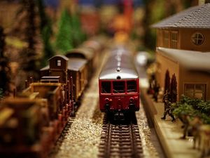 Supporting image for story: Hundreds turn out as Telford railway modellers mark 10th anniversary