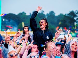 Supporting image for story: V Festival: Struggling show needs a return to the glory days