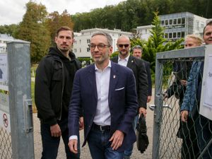 Supporting image for story: Far-right Freedom Party set for victory in Austrian election – projection