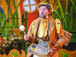 Supporting image for story: Next Theatr Clwyd panto revealed after Covid rules ended last show early