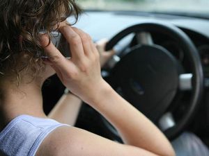 Supporting image for story: Legal loophole around mobile use by drivers to be closed