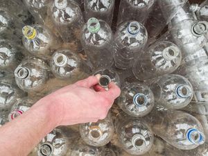 Supporting image for story: Variable deposit return scheme urged by campaigners