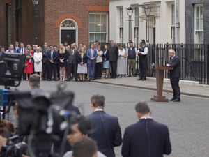 Supporting image for story: Boris Johnson endures his own lectern moment and starts new race for No 10
