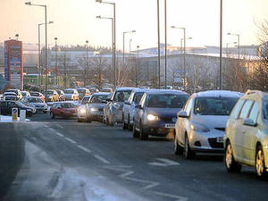 Supporting image for story: One in 10 drivers with no insurance, licence or MOT