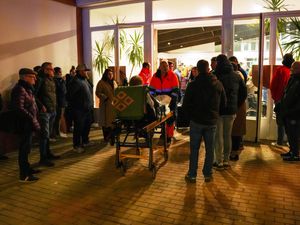 Supporting image for story: Spanish train collision kills at least 39