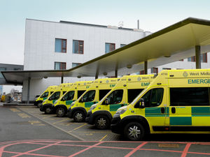 Supporting image for story: Two injured after car crash on Black Country Route in Bilston 