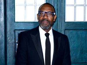 Supporting image for story: Sir Lenny Henry urges black Britons to get Covid jab
