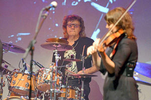 Supporting image for story: Bev Bevan and Quill thrill at Ludlow
