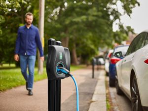Supporting image for story: Chancellor announces £65m investment for kerbside charging firm