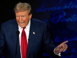 Supporting image for story: Trump falsely accuses immigrants of eating pets