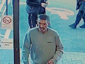 Supporting image for story: Man sought following Telford van robbery