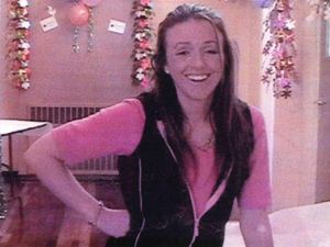 Supporting image for story: Family appeal for information on murder of mother-of-three 20 years on