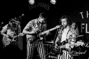 Giant And The Georges