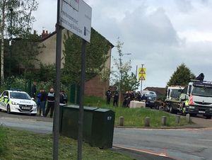 Supporting image for story: Travellers move on after stand-off with Wolverhampton police following 'break in'