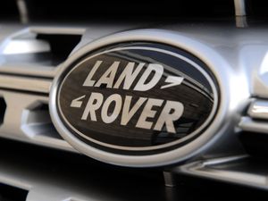 Supporting image for story: Jaguar Land Rover pauses car deliveries to Russia