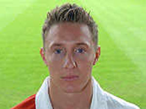 Supporting image for story: Harriers boss hails defender Riley