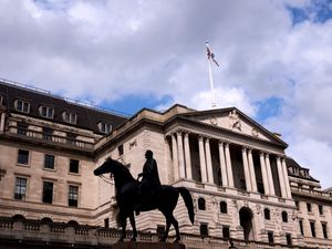 Supporting image for story: Interest rates held at 4% as UK ‘not out of woods’ on inflation