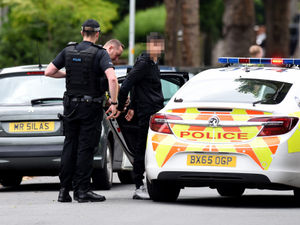 Supporting image for story: Armed police descend on Wolverhampton street after 'knife threat' to bin lorry