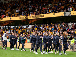 Supporting image for story: Wolves hoping for another good crowd on Bucks Head return