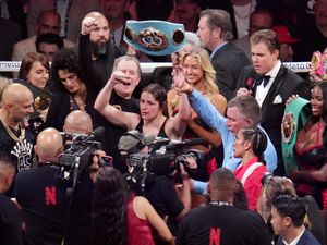 Supporting image for story: Katie Taylor wins rematch with Amanda Serrano via unanimous decision in Texas