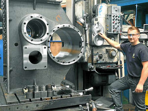 Supporting image for story: Brierley Hill engineers' vital role in rebuilding locomotive