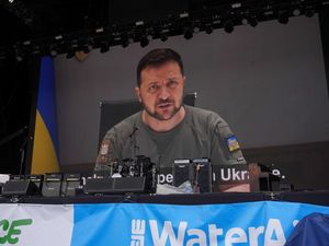 Supporting image for story: Zelensky calls Glastonbury ‘greatest concentration of freedom’ in video address