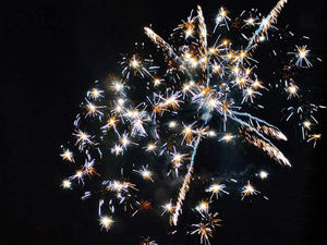 Supporting image for story: Photographing fireworks