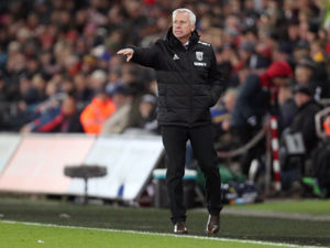 Supporting image for story: We'll fix this on the training ground, says West Brom boss Alan Pardew