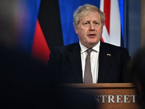 Supporting image for story: Johnson announces £100m in UK military aid to Ukraine