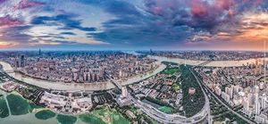 Robert's shot of Wuhan from a high vantage point