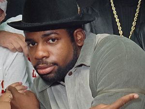 Supporting image for story: Judge throws out conviction of man found guilty of killing Run-DMC star