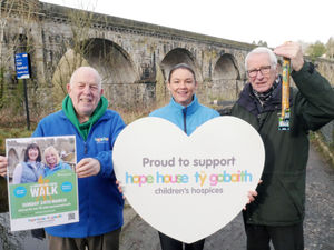 Supporting image for story: Hundreds of people have signed up for a charity canal walk