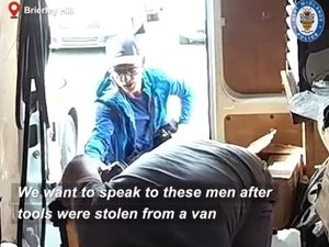 Supporting image for story: WATCH: Moment brazen thieves steal tools from van outside Brierley Hill Argos