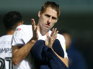 Supporting image for story: Dave Edwards: Shrewsbury don't go out just to defend